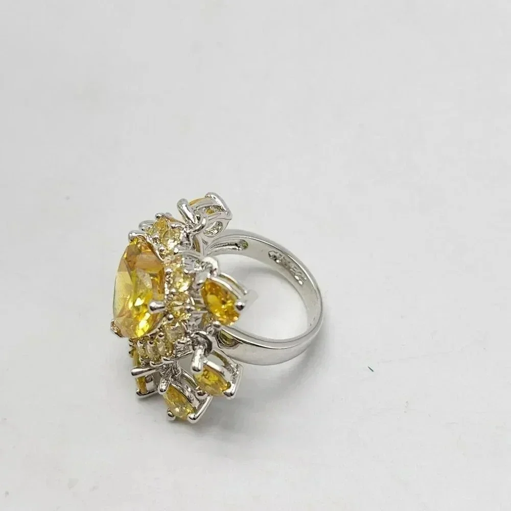 UNCAS Sterling Silver .925 Yellow Rhinestone Dangle Bling Ring Size 5